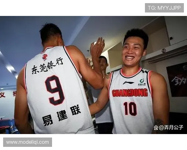 全明星广东男篮重聚，怀念徐昕赵睿等英雄